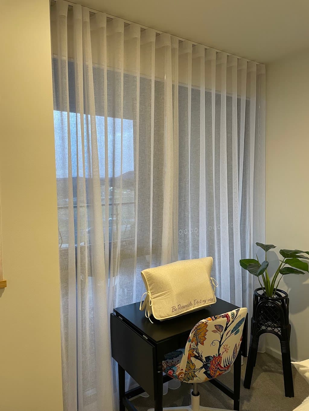 dollar curtains + blinds Fyshwick