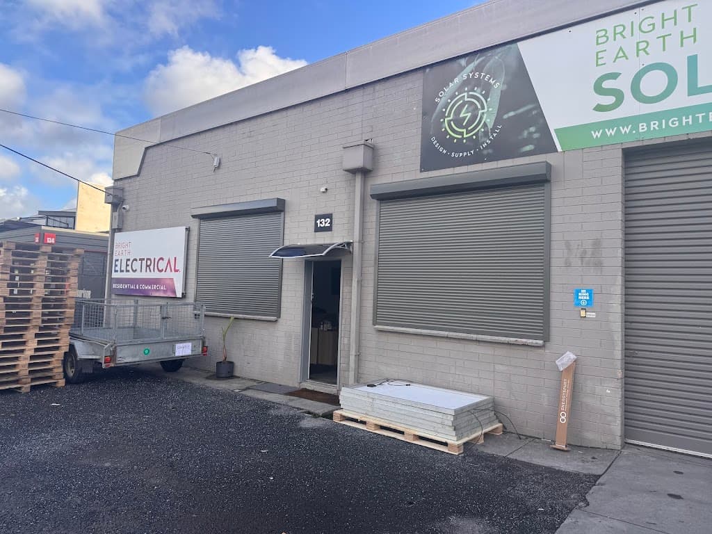 In And Outdoor Blinds And Shutters - Adelaide Plantation Shutters, Outdoor Blinds & Roller Shutters