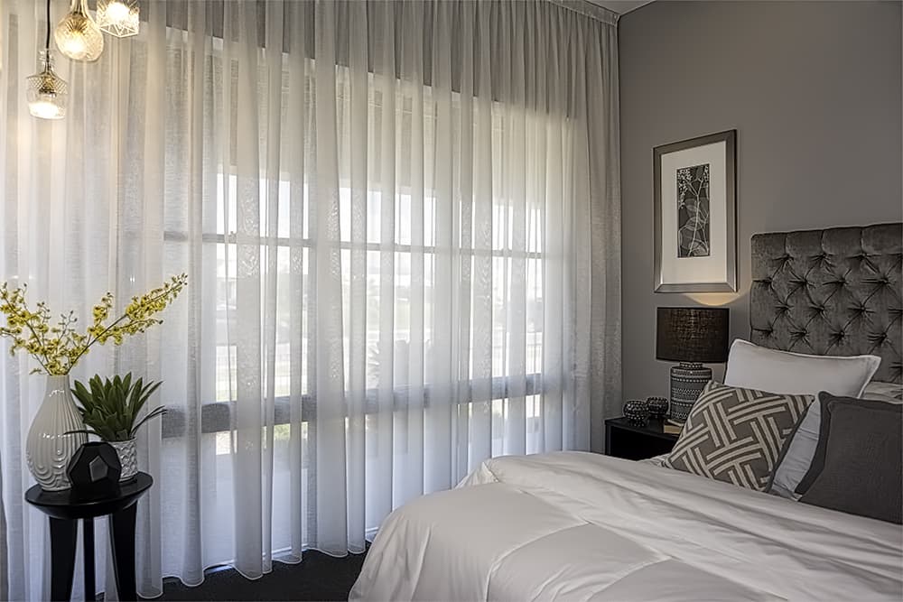 The Coloured House - Blinds, Curtains, Awnings, Shutters, Wallpaper