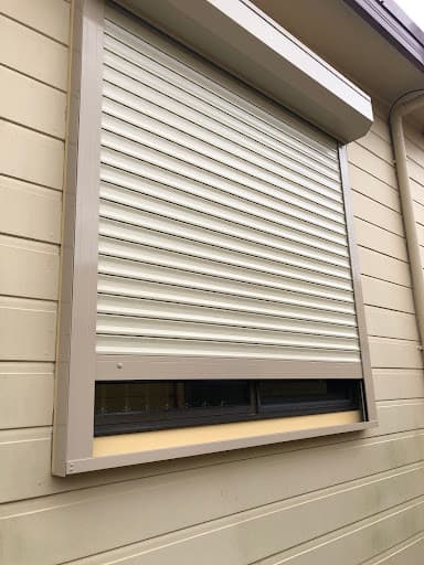 Wollongong Roller Shutters — Customer photo