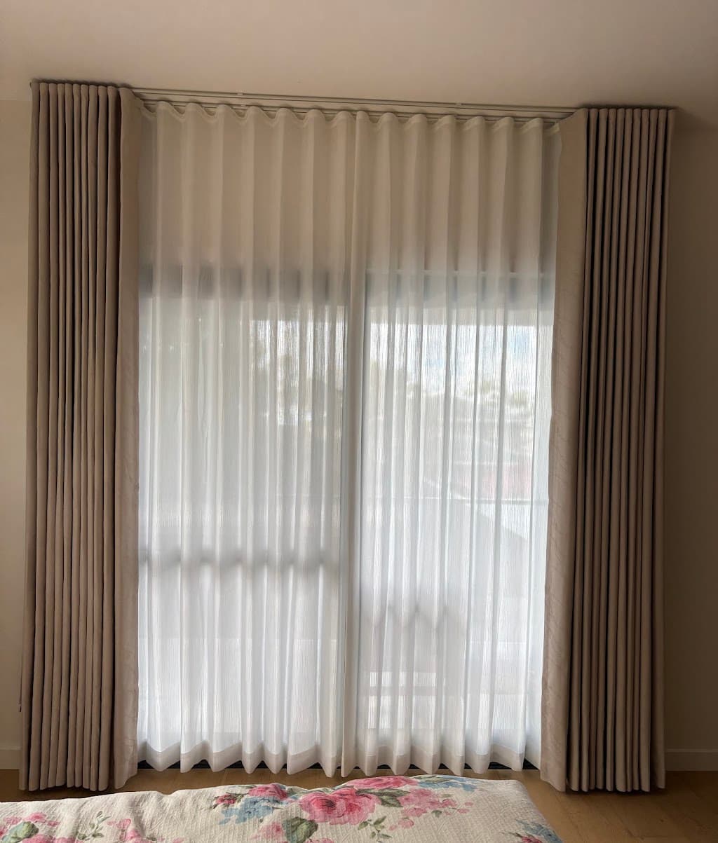U Curtains